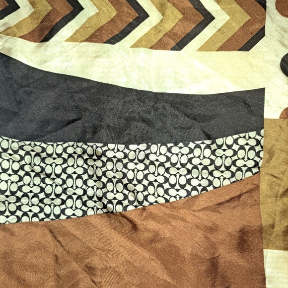 Coach 100% silk scarf - Picture 4 of 7